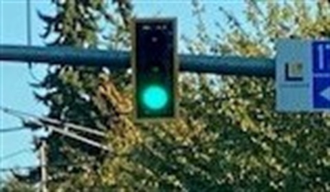 street-light-green.jpg